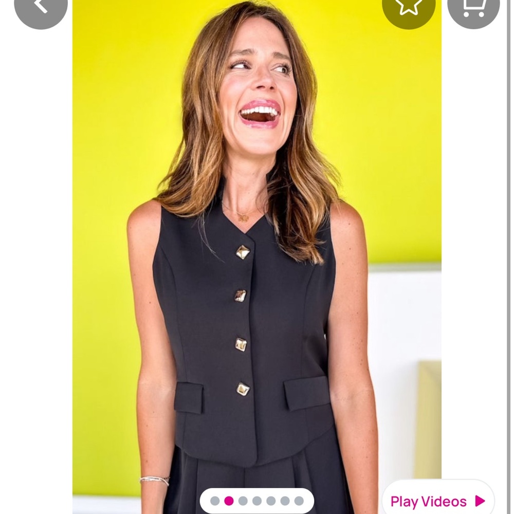 Sleeveless Black Button-Front Women's Vest